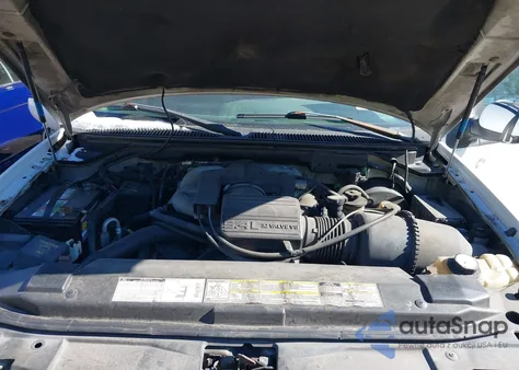 2001 Lincoln Navigator z USA, uszkodzony, nr VIN 5LMEU27A61LJ05669